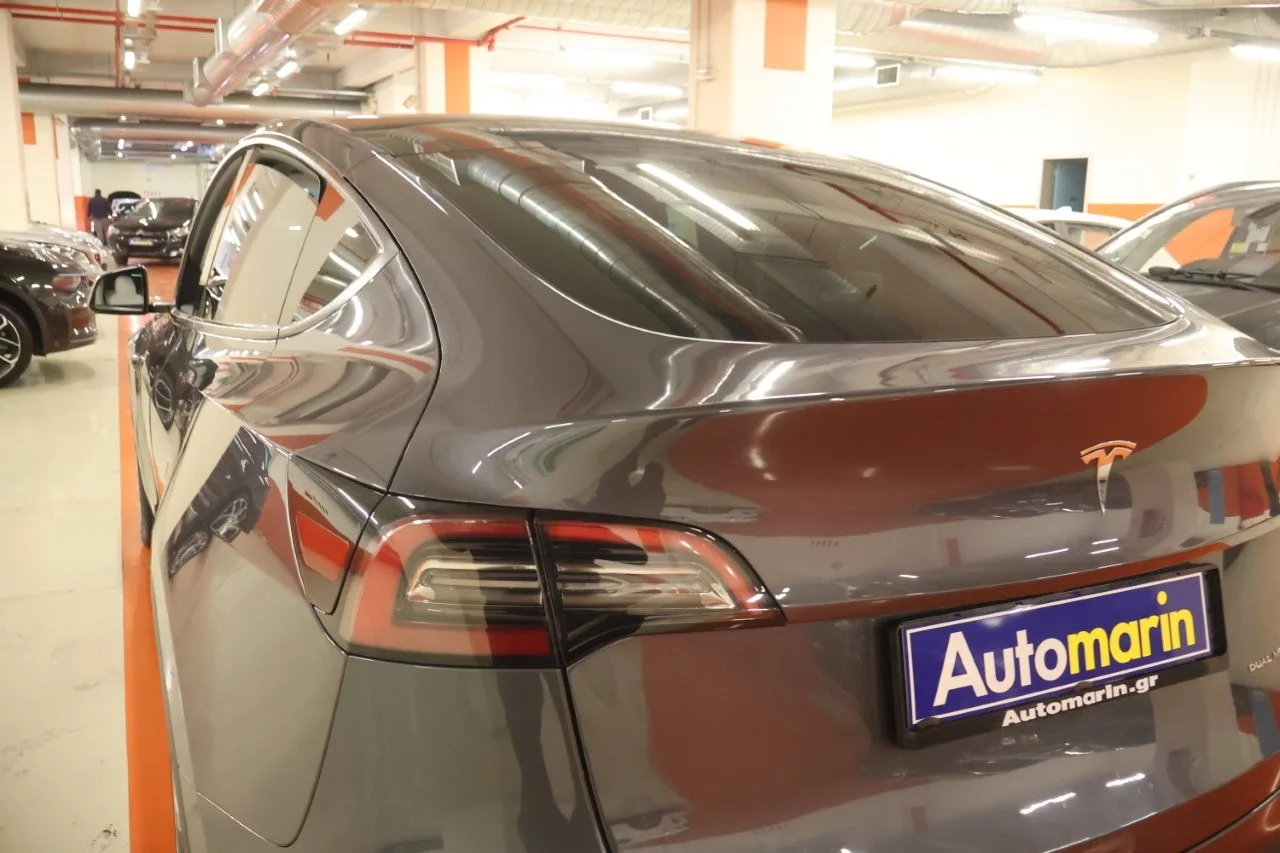 Tesla Model Y - View model 13