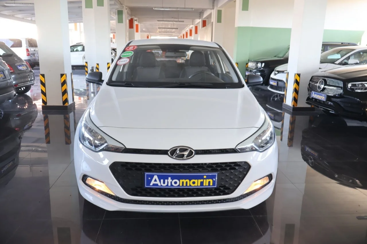 View 3 - Hyundai i 20 - 2017