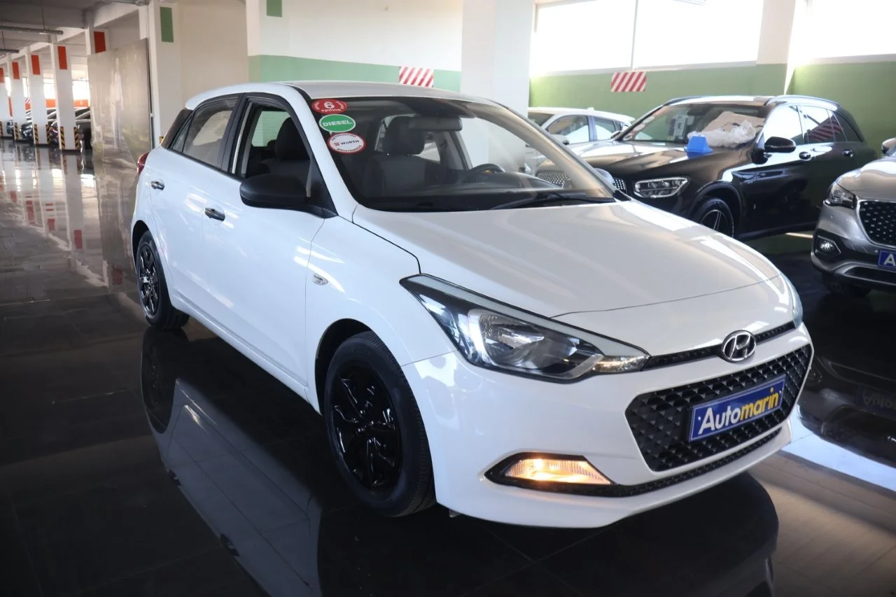 View 4 - Hyundai i 20 - 2017