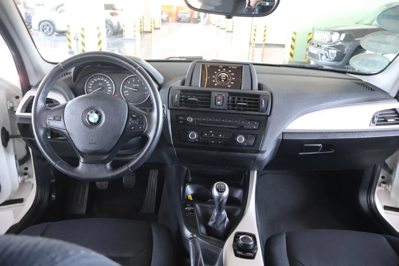 Bmw 114 - View model 20