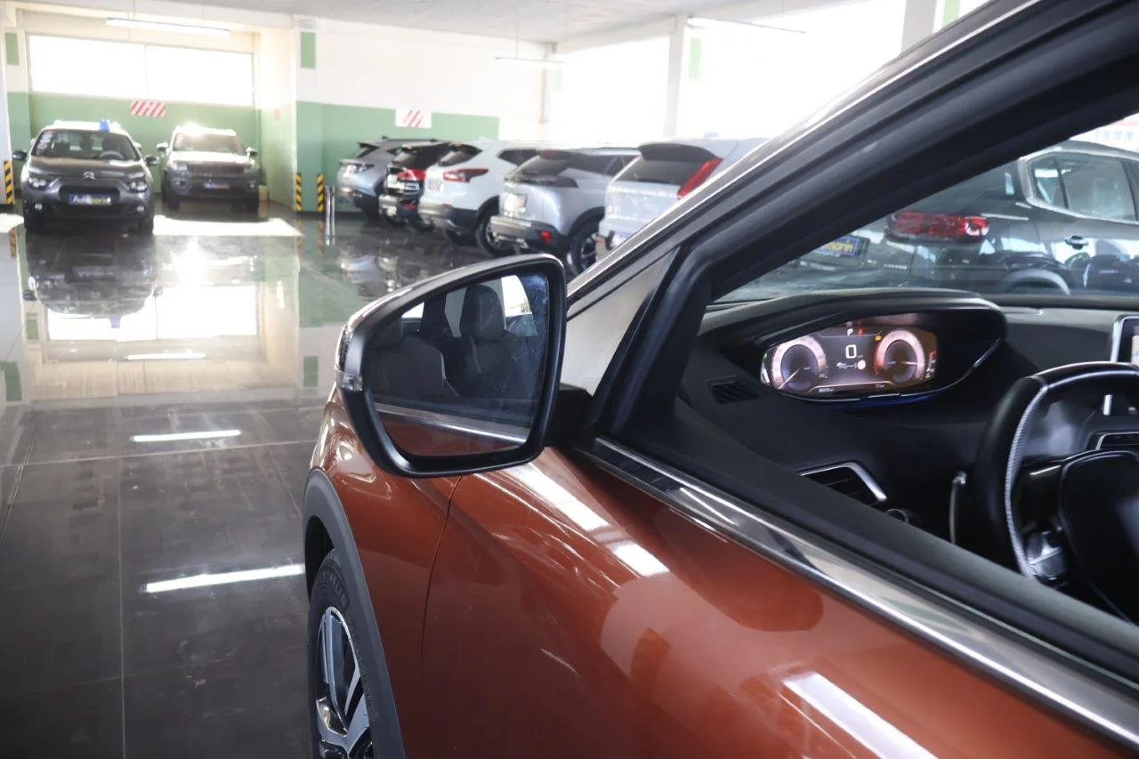 Peugeot 3008 - View model 11