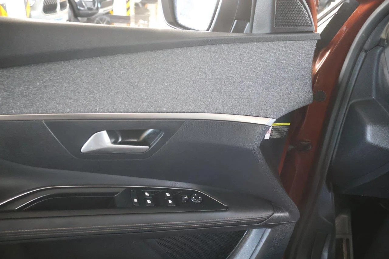 Peugeot 3008 - View model 35