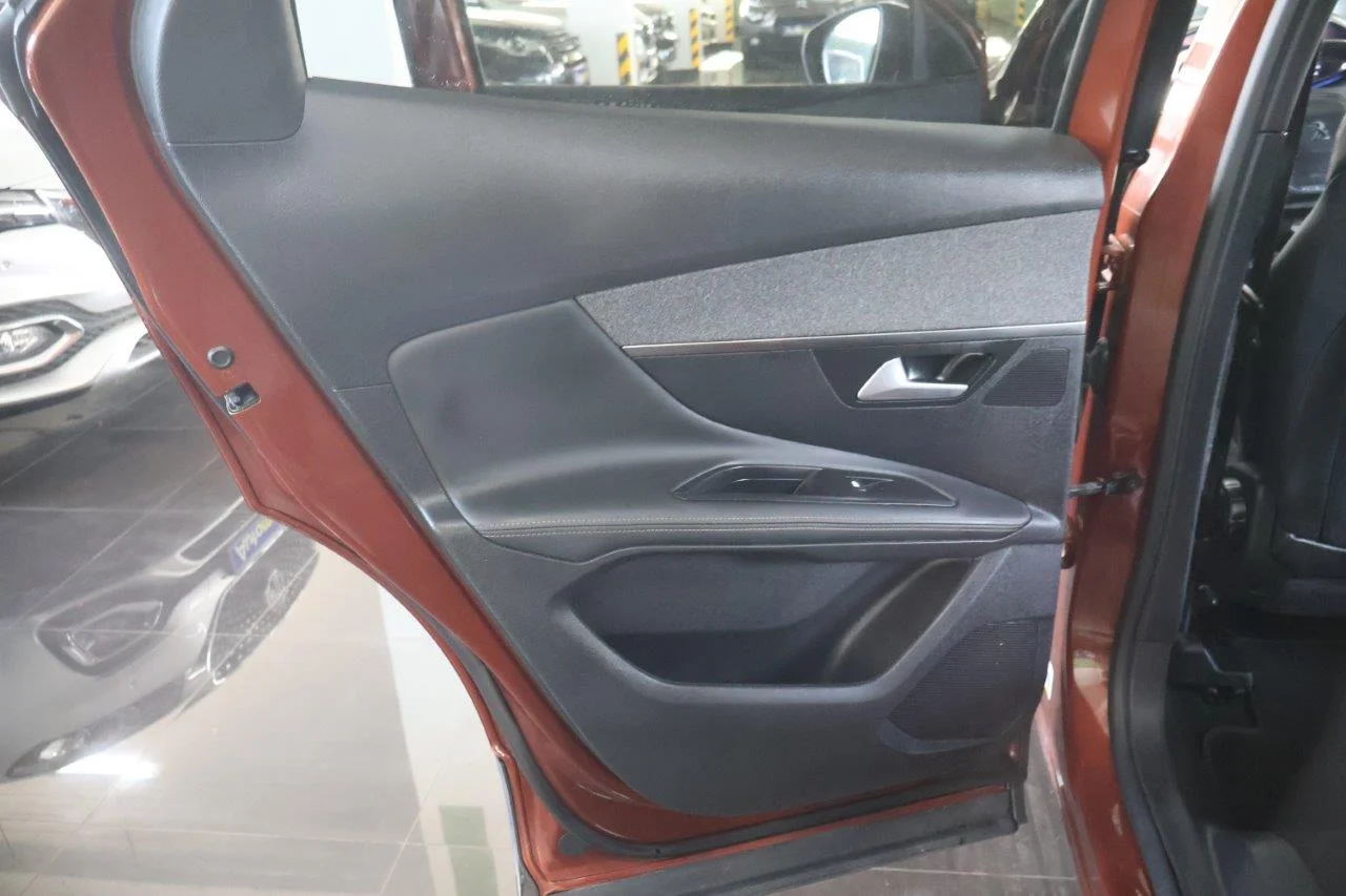 Peugeot 3008 - View model 37