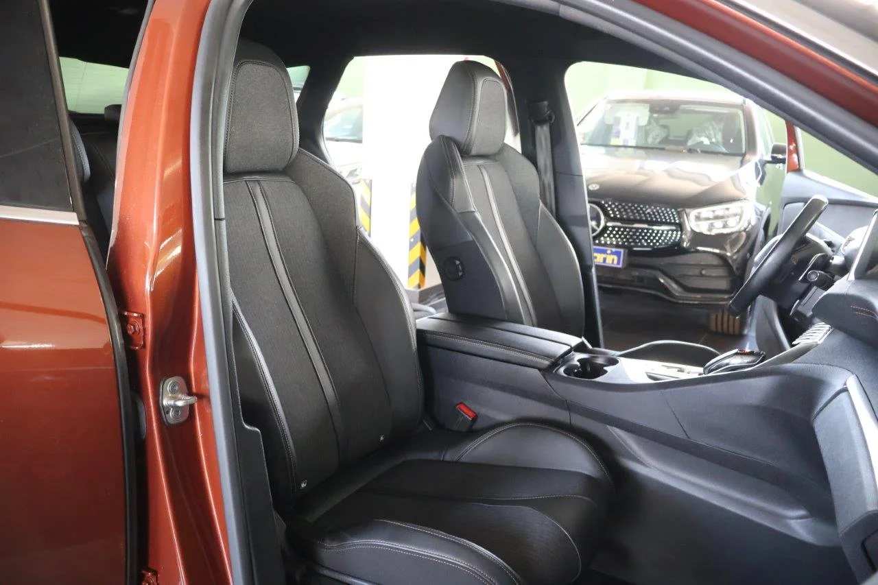 Peugeot 3008 - View model 40
