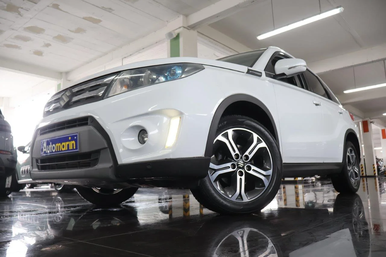 View 2 - Suzuki Vitara - 2015