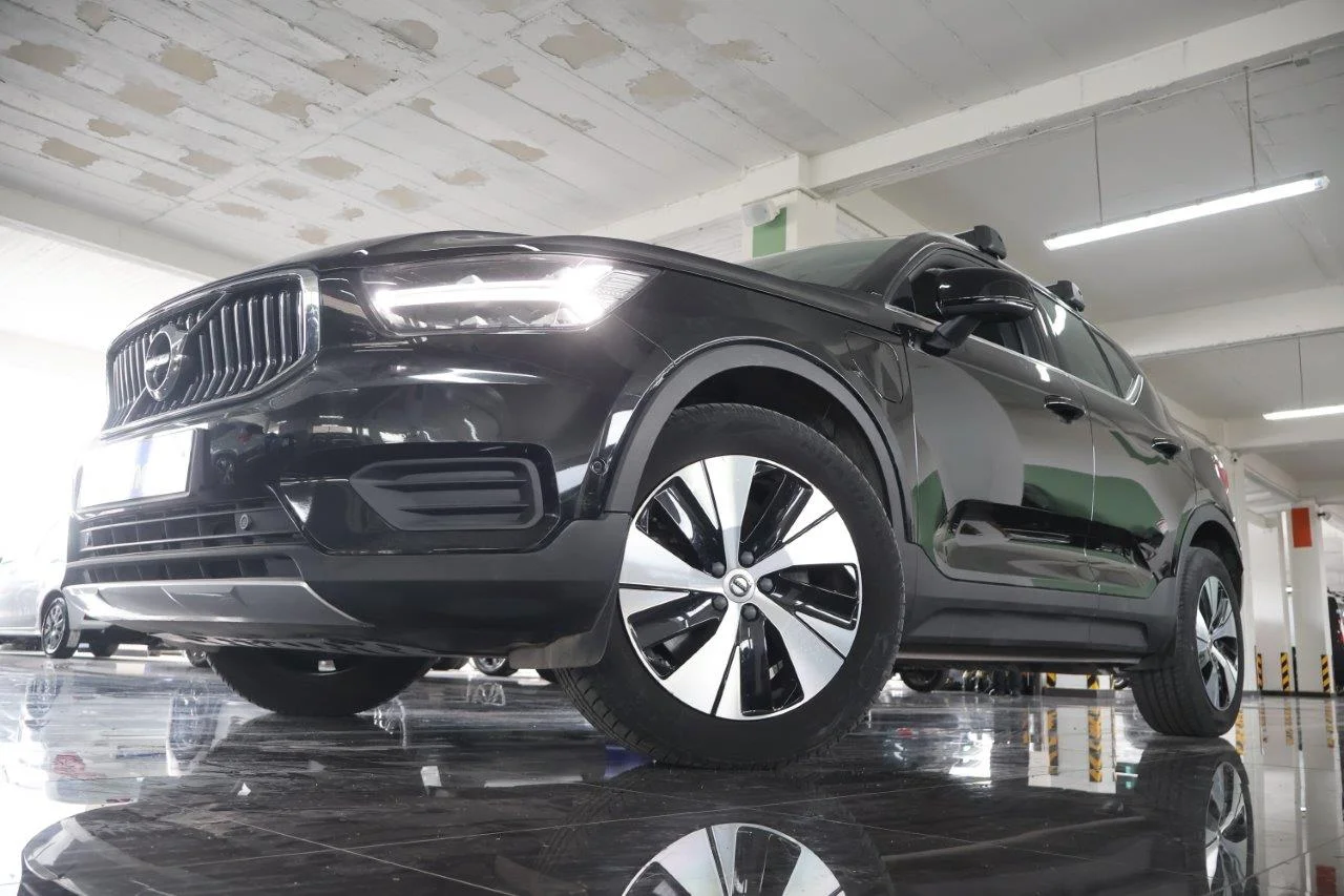 View 2 - Volvo XC40 - 2021