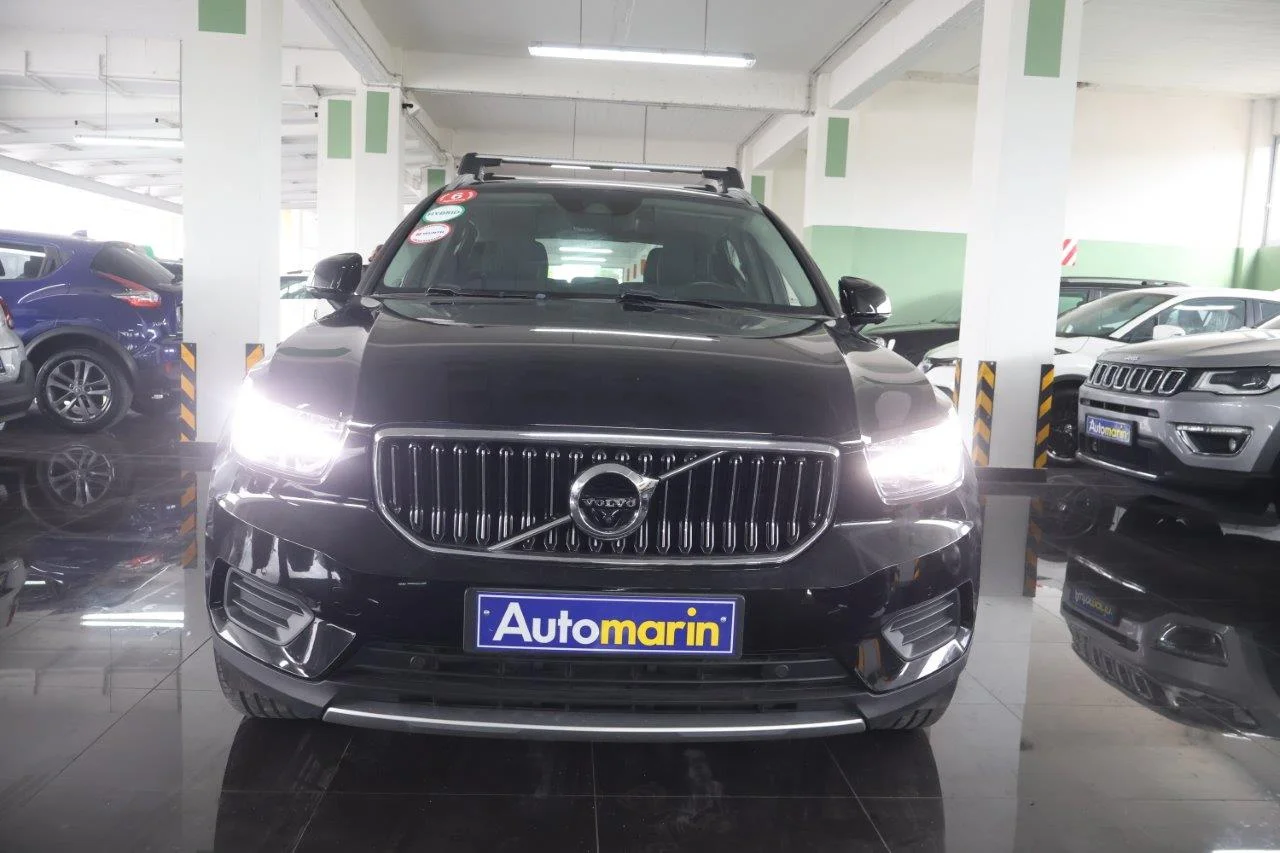 View 3 - Volvo XC40 - 2021