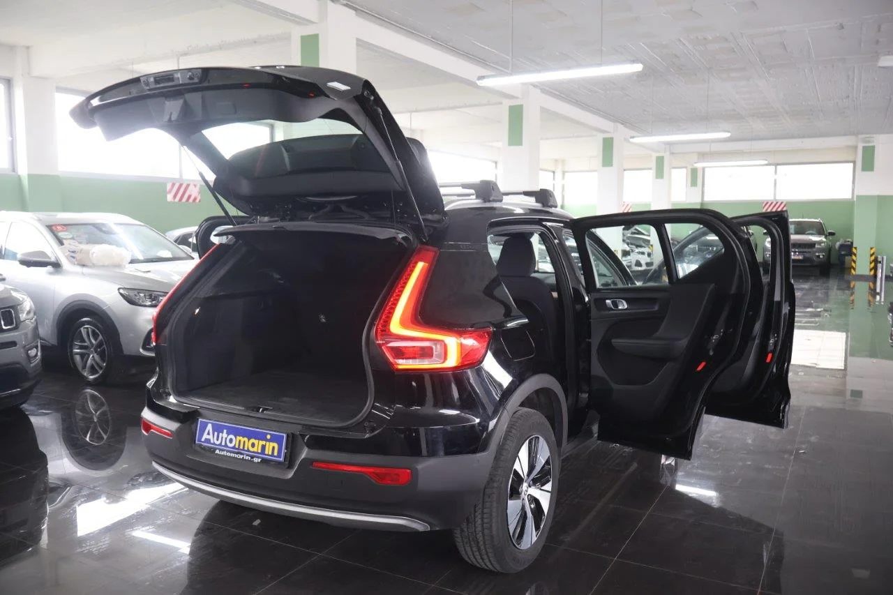 Volvo XC40 - View model 7