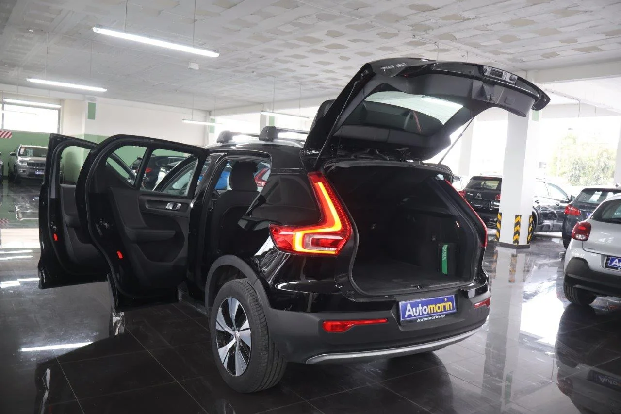Volvo XC40 - View model 9