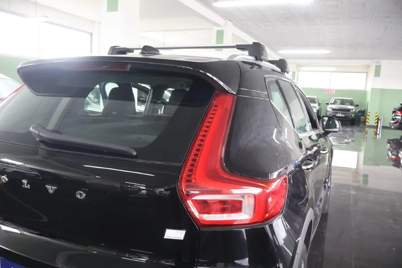 Volvo XC40 - View model 10
