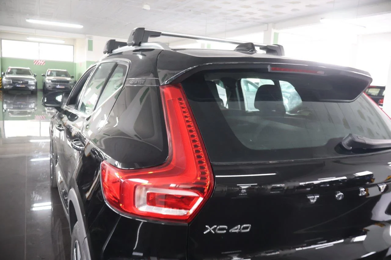 Volvo XC40 - View model 11