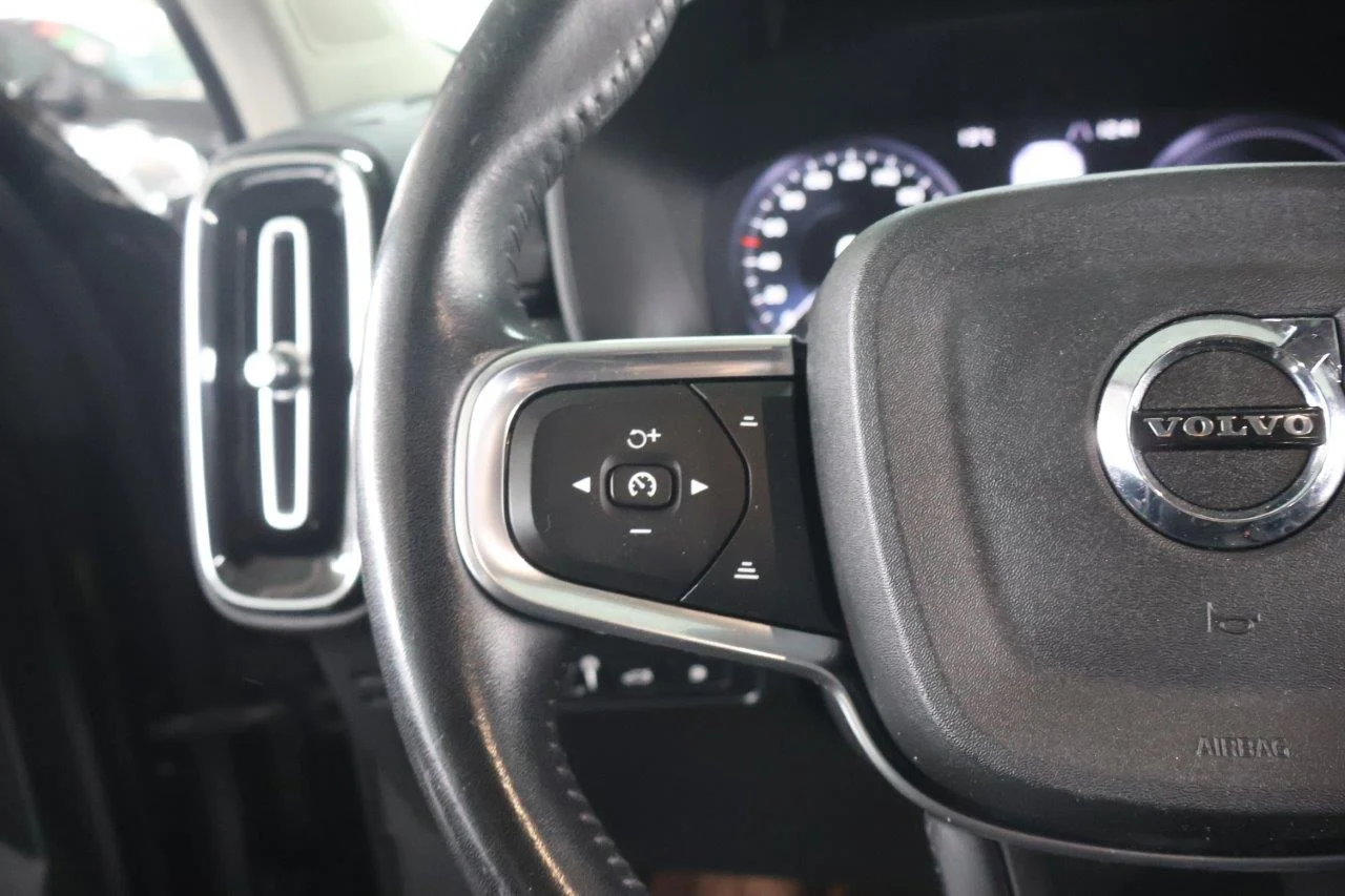 Volvo XC40 - View model 21