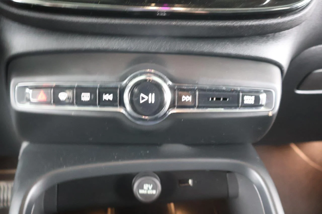 Volvo XC40 - View model 24