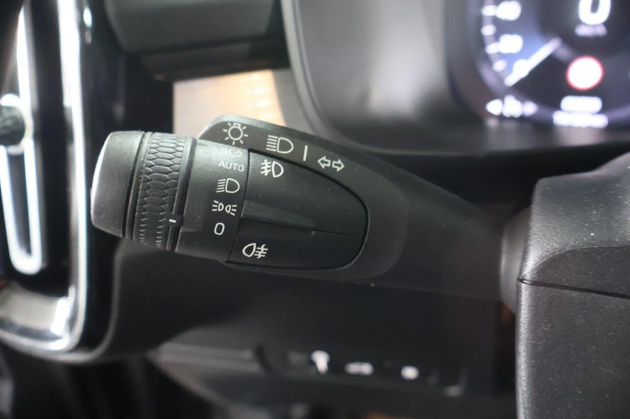 Volvo XC40 - View model 28