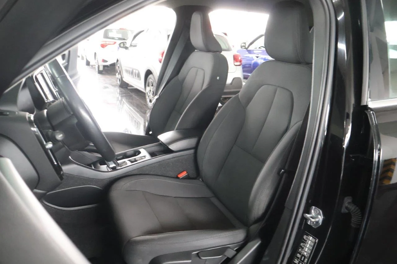Volvo XC40 - View model 34