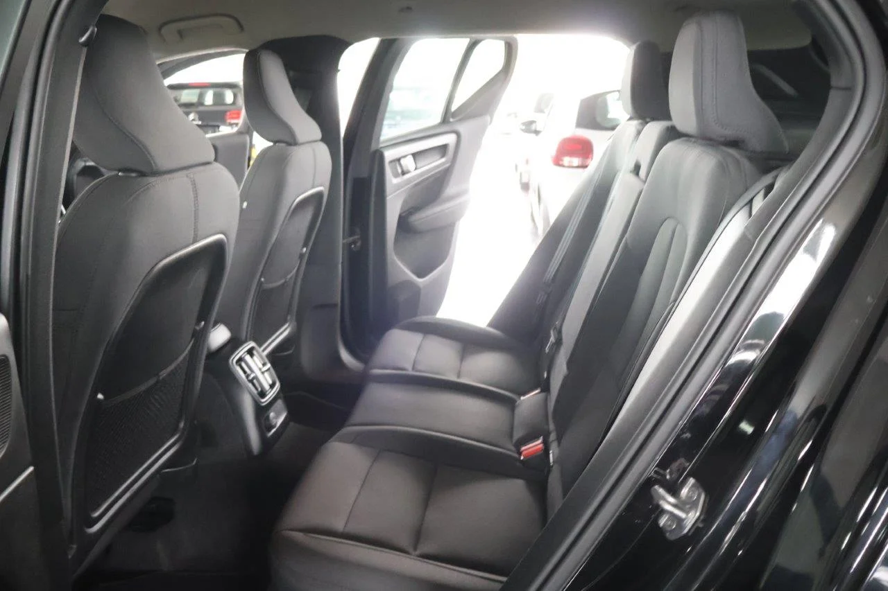 Volvo XC40 - View model 37