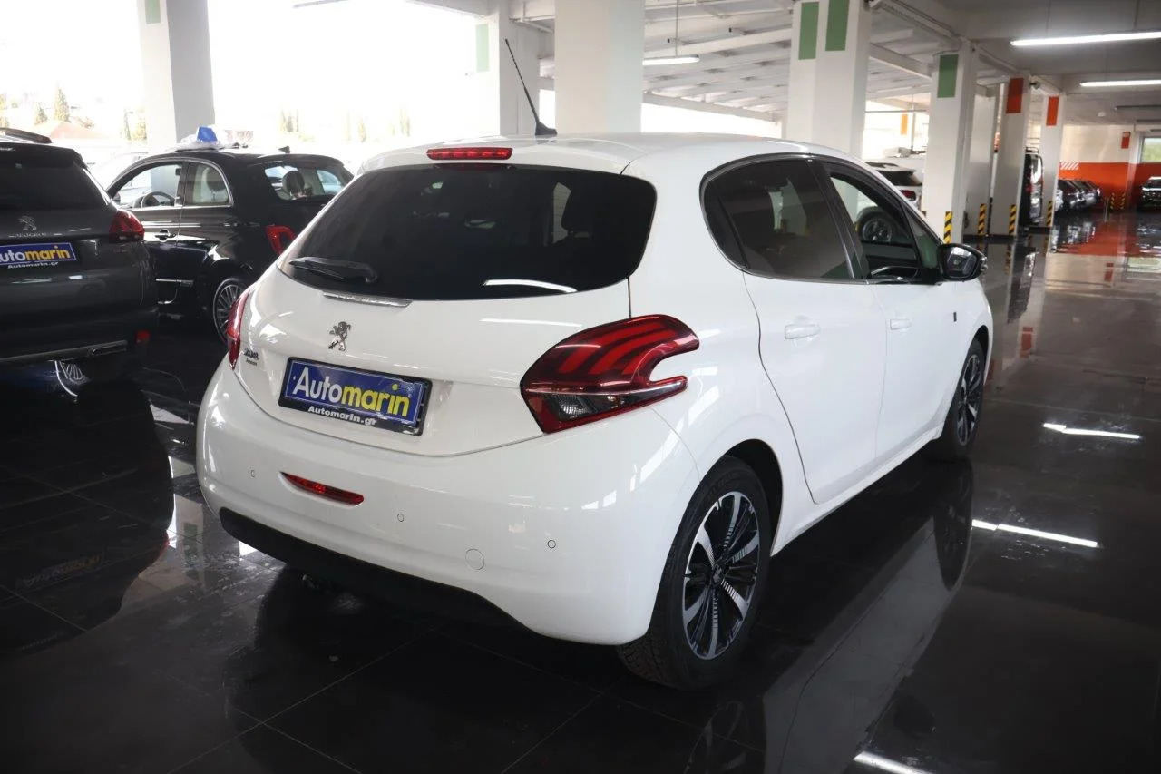 View 5 - Peugeot 208 - 2019