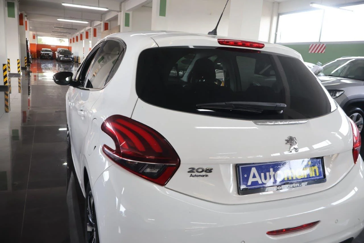 Peugeot 208 - View model 11