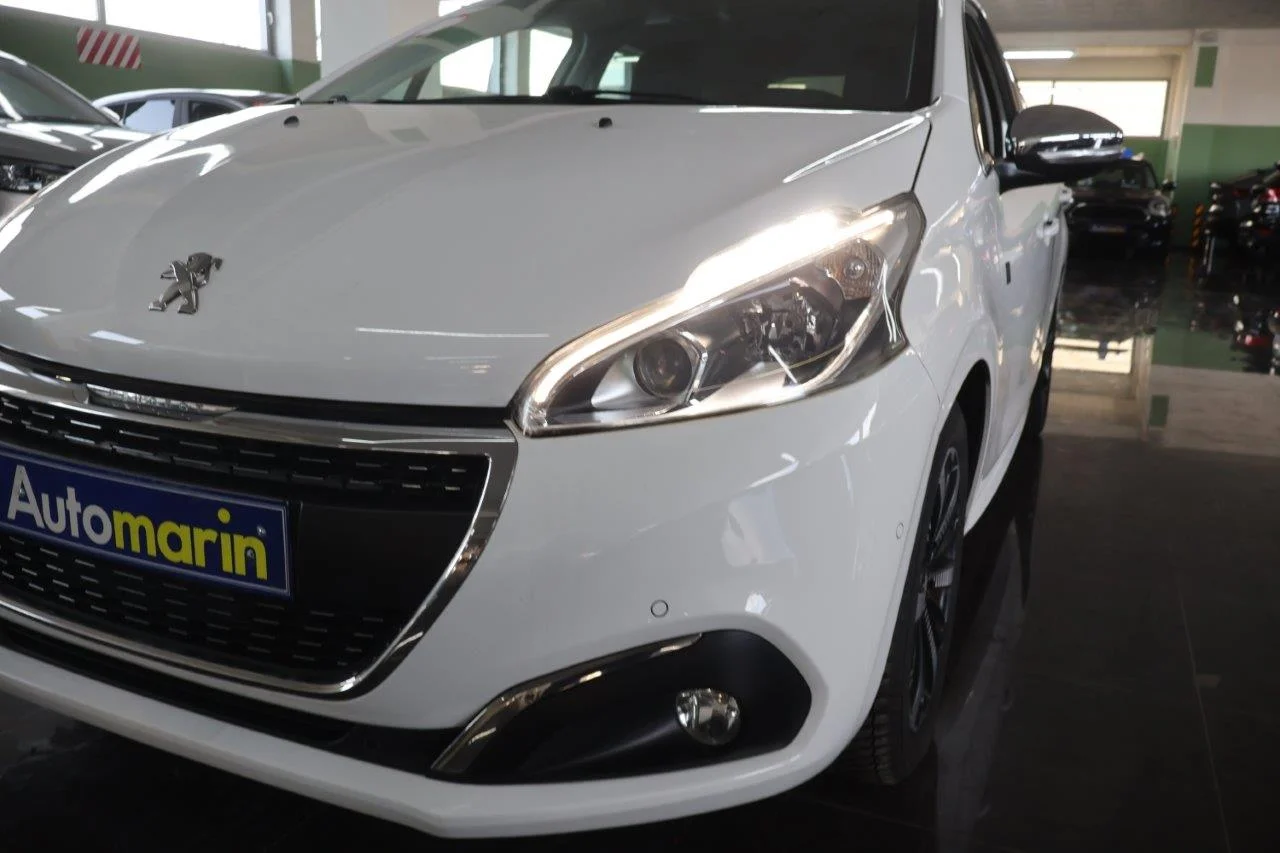 Peugeot 208 - View model 14