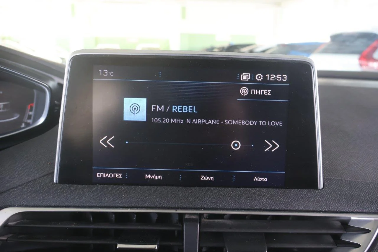 Peugeot 3008 - View model 25