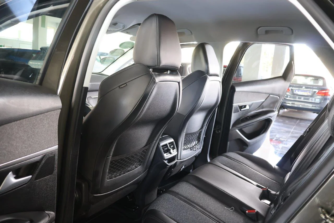 Peugeot 3008 - View model 34