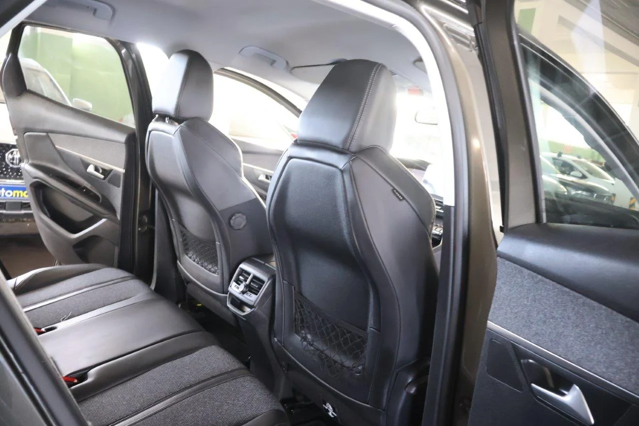 Peugeot 3008 - View model 37
