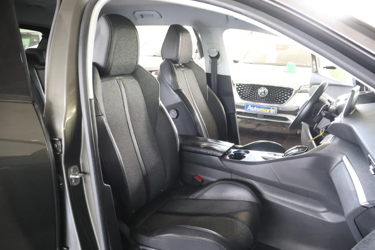 Peugeot 3008 - View model 39