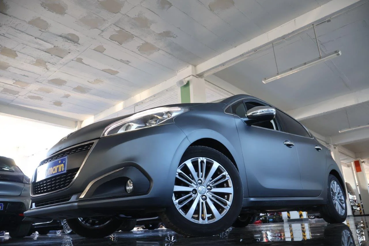 View 2 - Peugeot 208 - 2015
