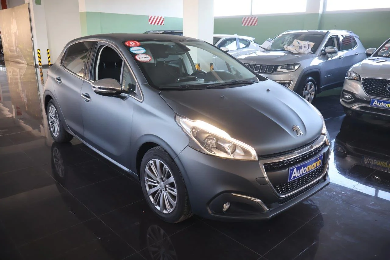 View 4 - Peugeot 208 - 2015
