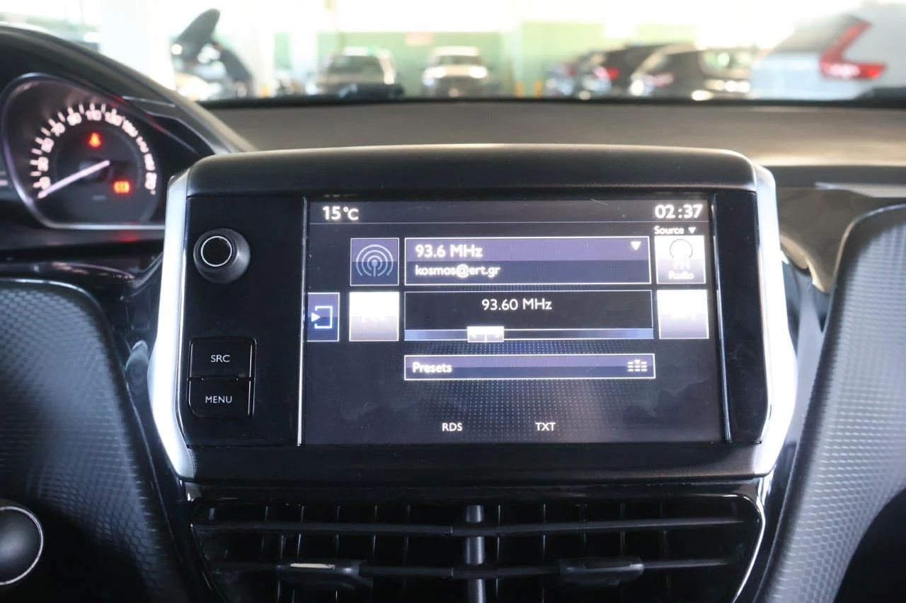 Peugeot 208 - View model 24