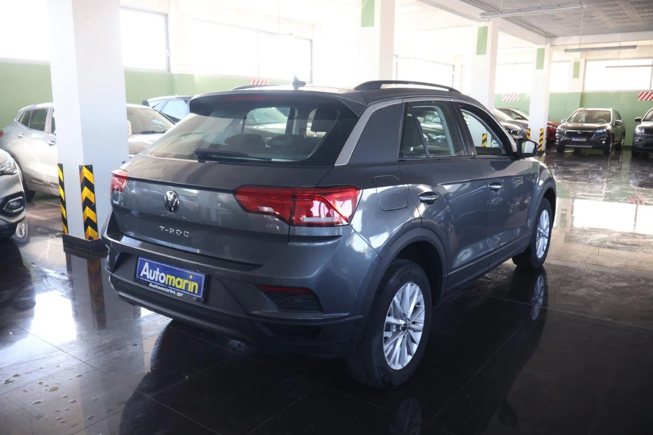 View 5 - Volkswagen T-Roc - 2020