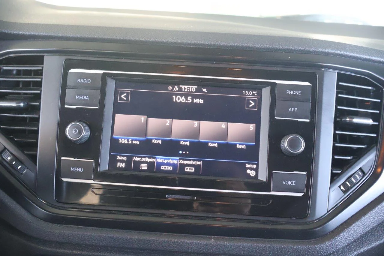 Volkswagen T-Roc - View model 25