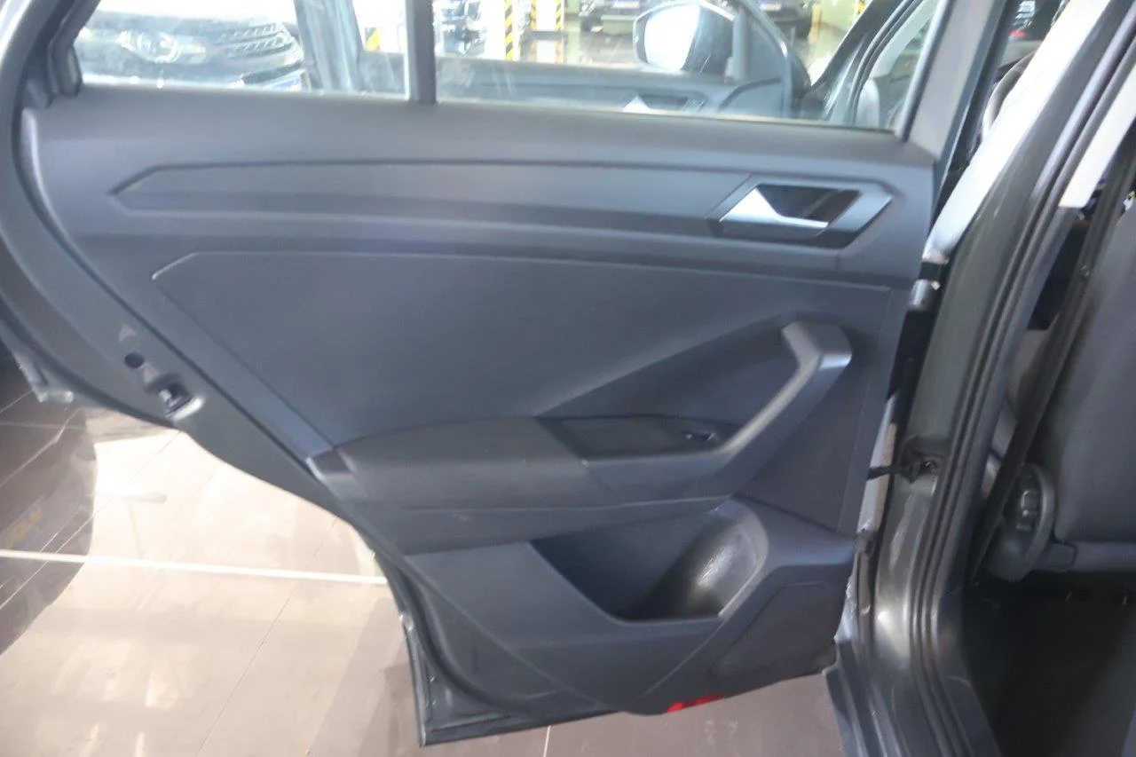 Volkswagen T-Roc - View model 34