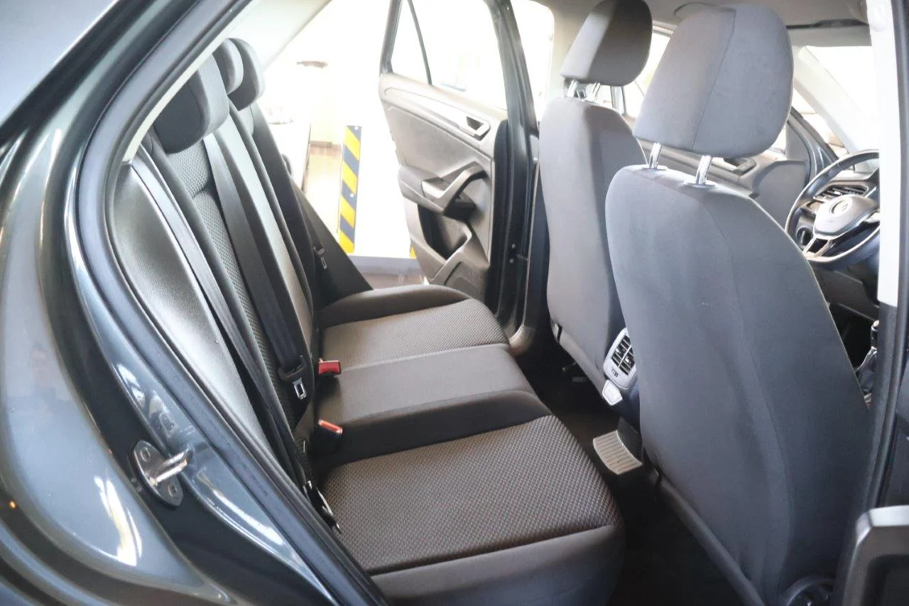 Volkswagen T-Roc - View model 37