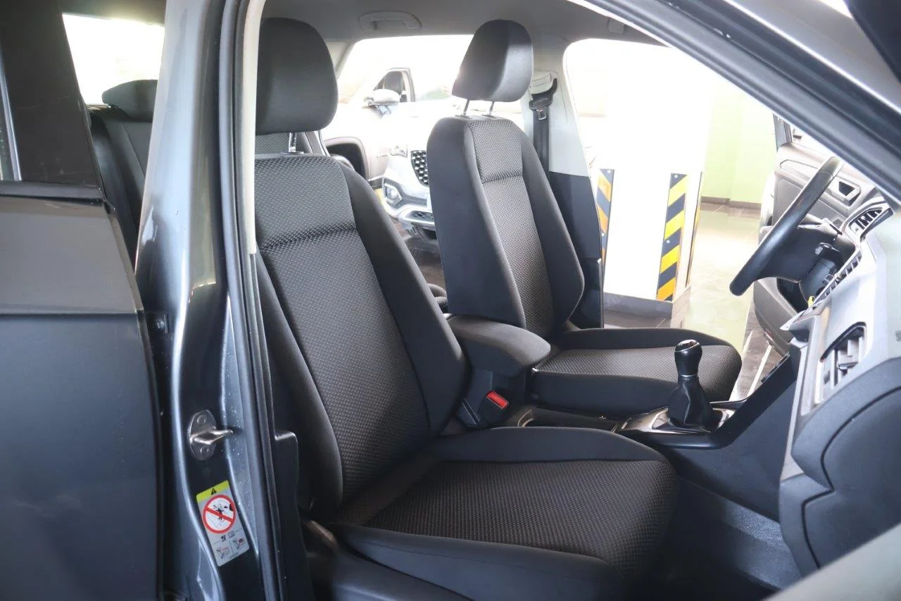 Volkswagen T-Roc - View model 38