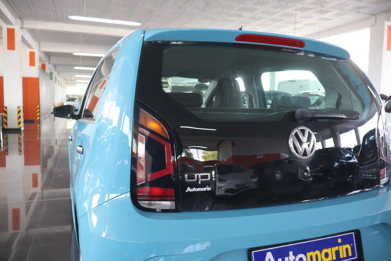 Volkswagen Up - View model 11