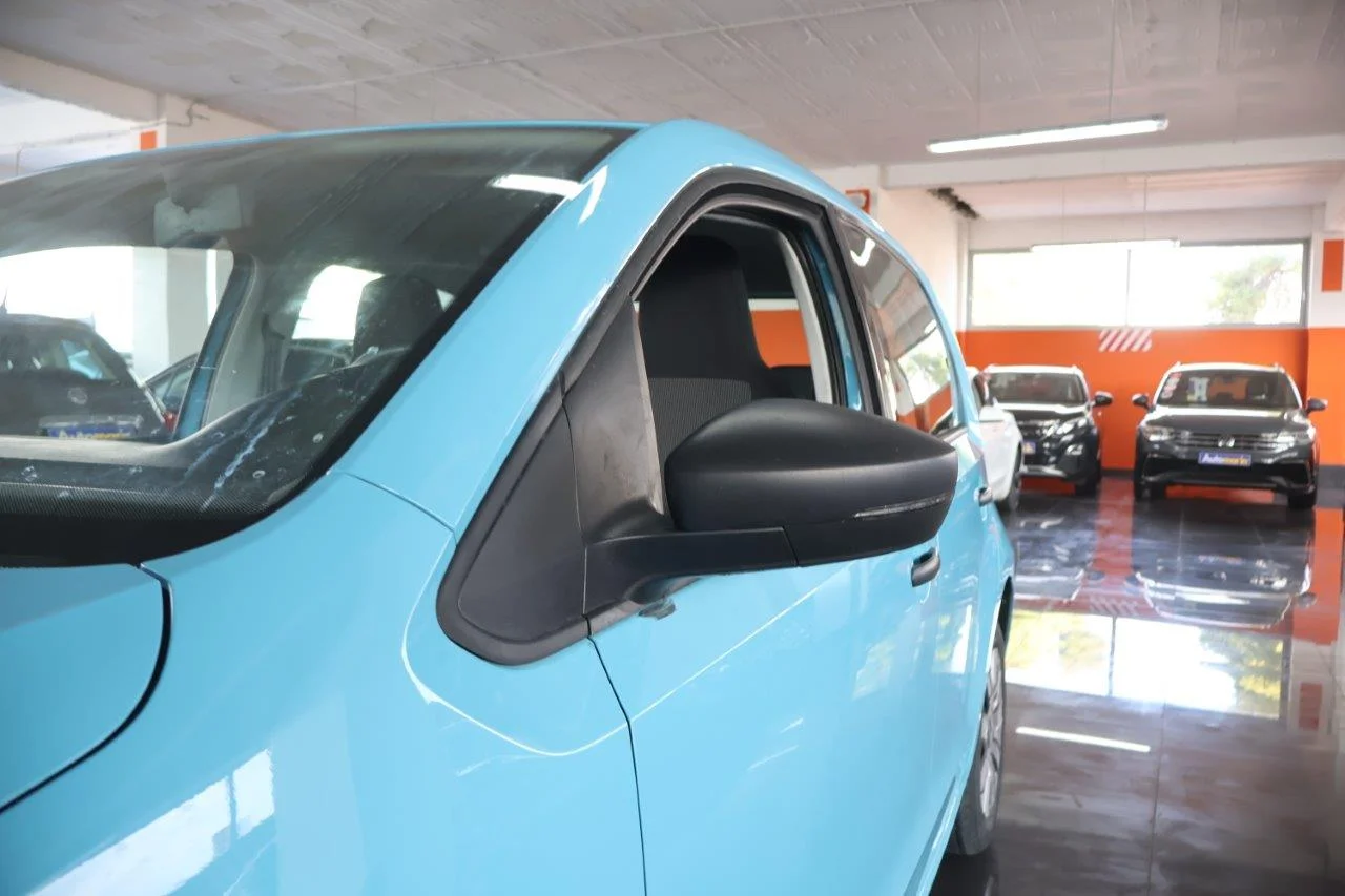 Volkswagen Up - View model 14