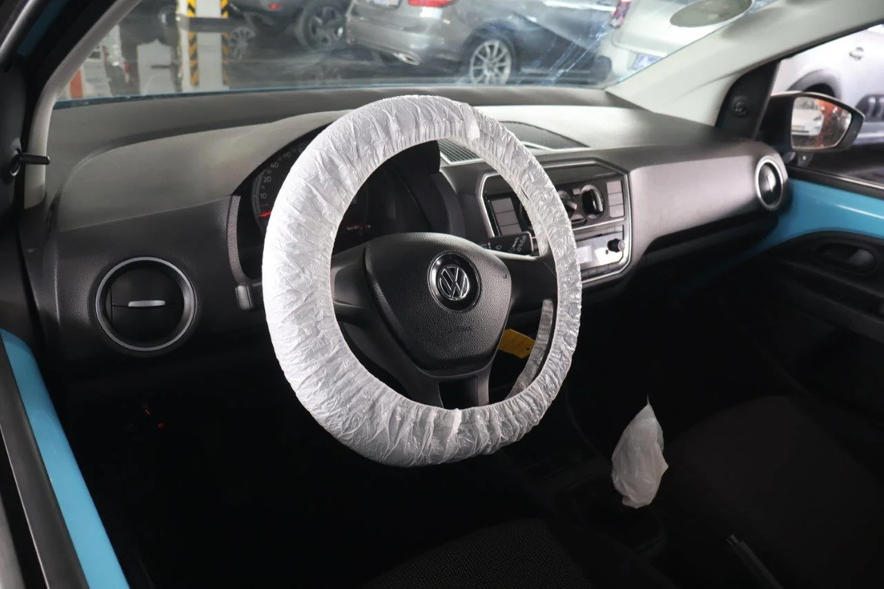 Volkswagen Up - View model 40
