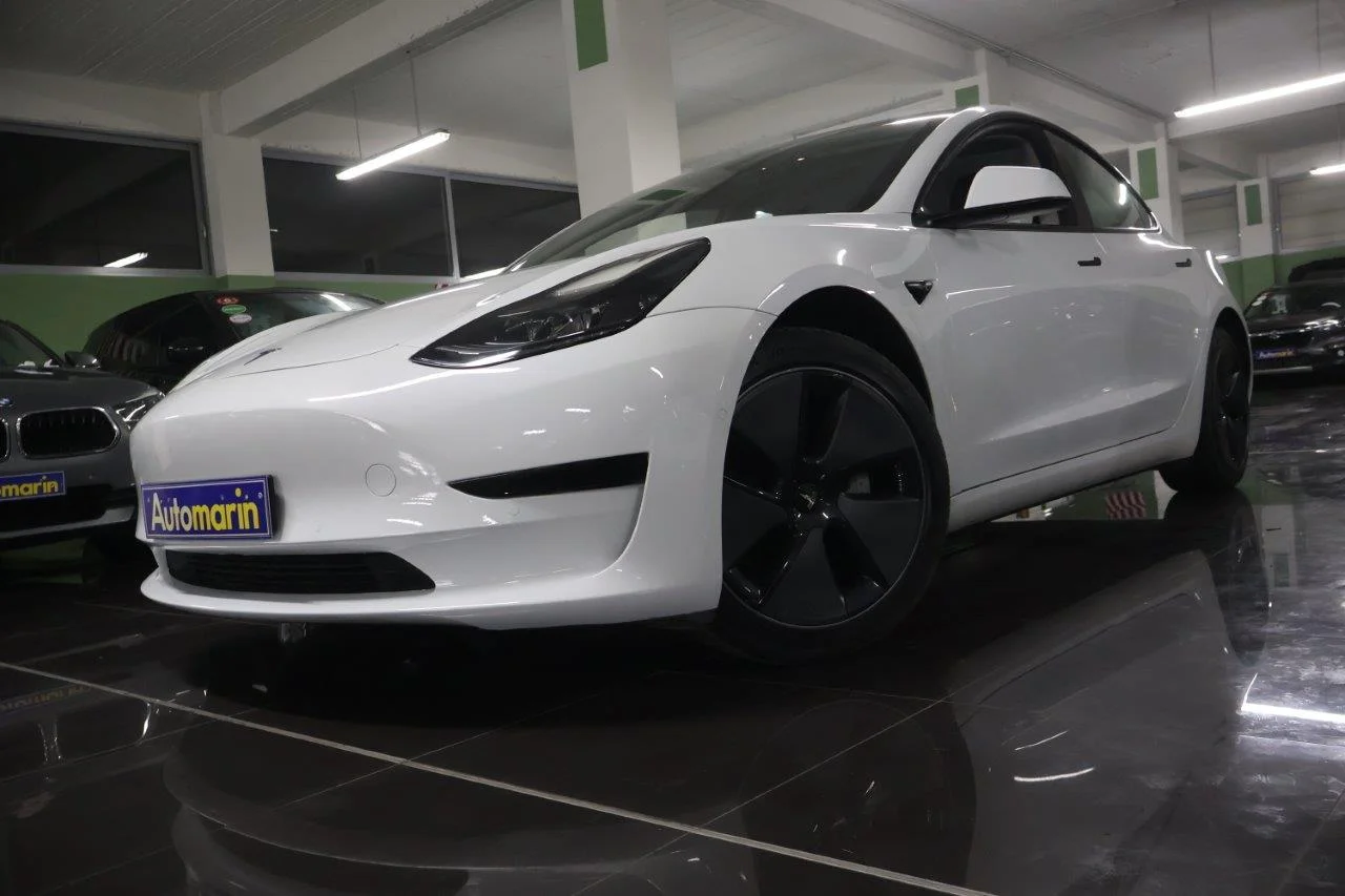 View 1 - Tesla Model 3 - 2021