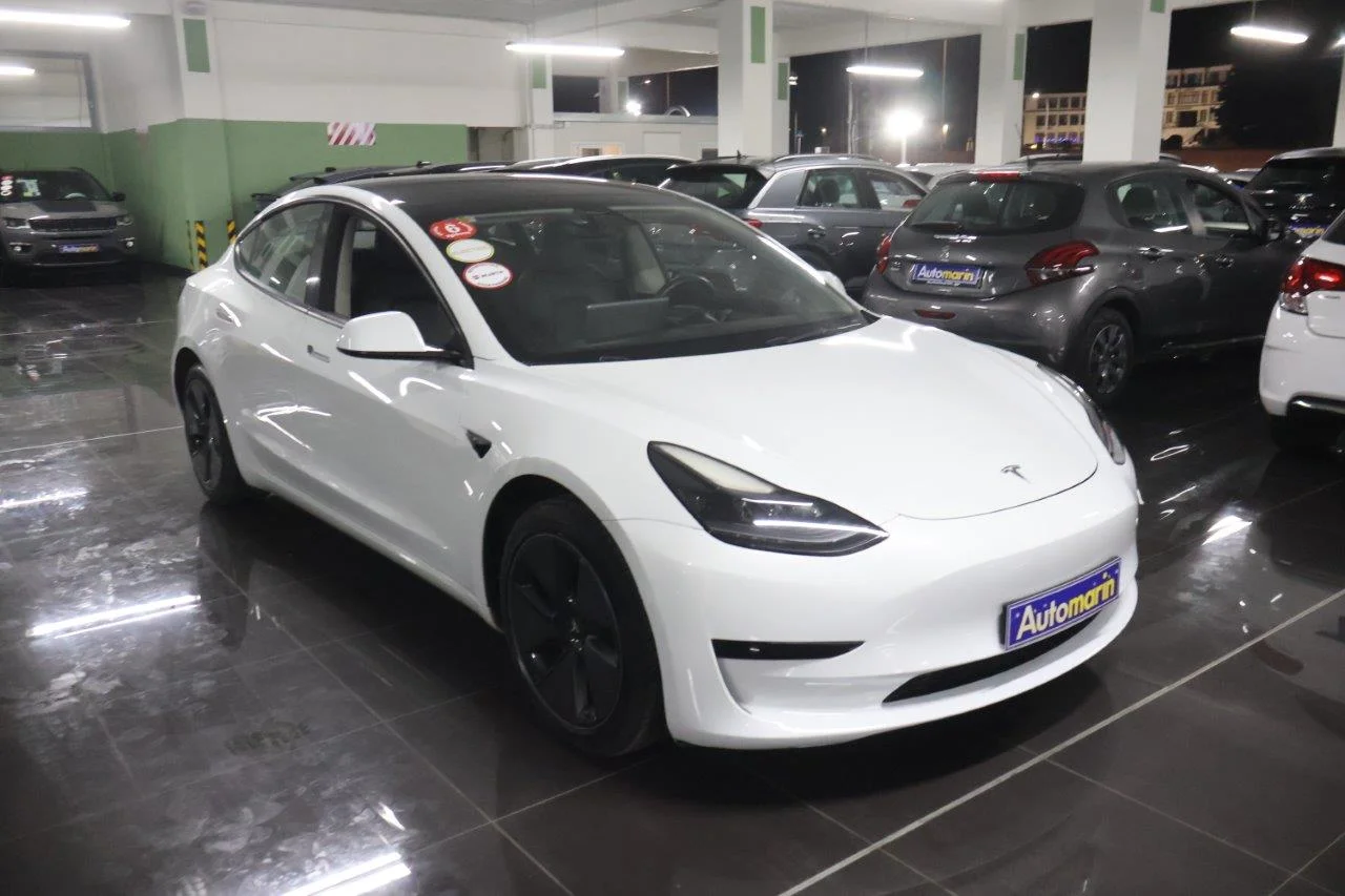 View 4 - Tesla Model 3 - 2021