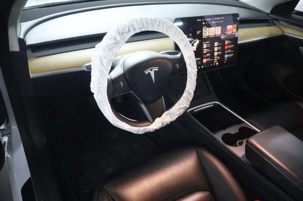 Tesla Model 3 - View model 21