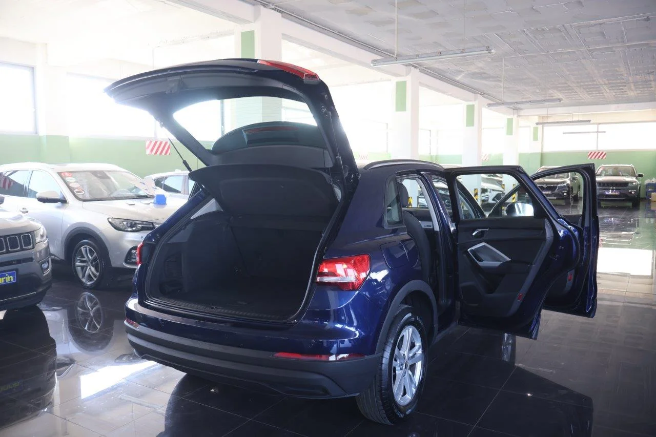 Audi Q3 - View model 7