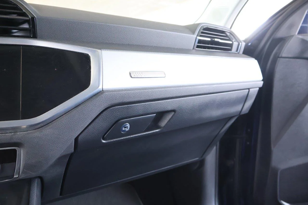 Audi Q3 - View model 27