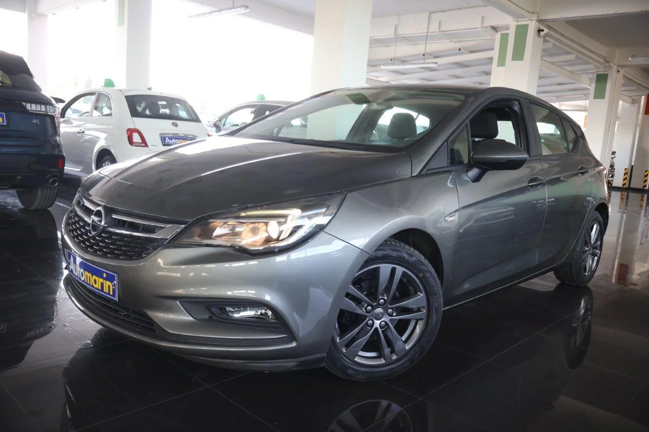View 1 - Opel Astra - 2019