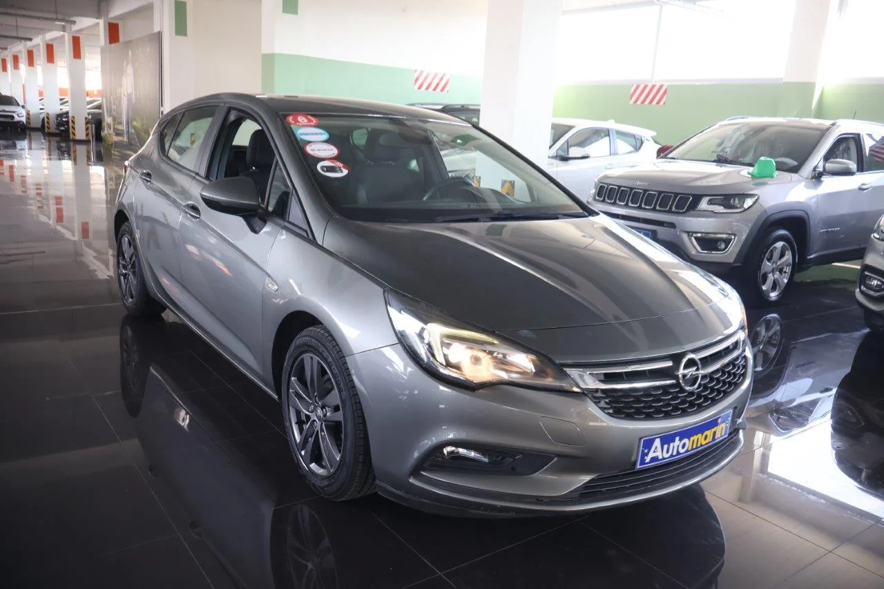 View 4 - Opel Astra - 2019