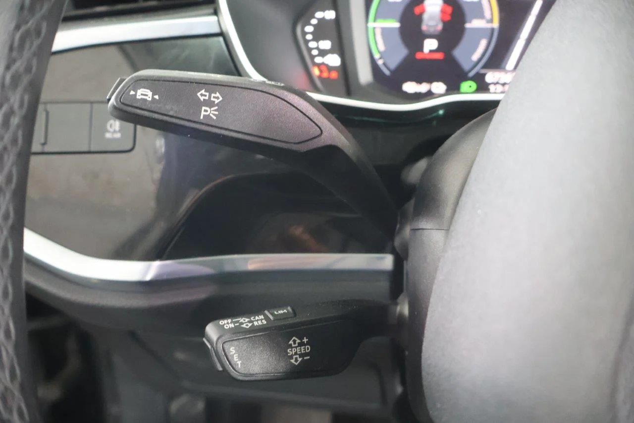 Audi Q3 - View model 30