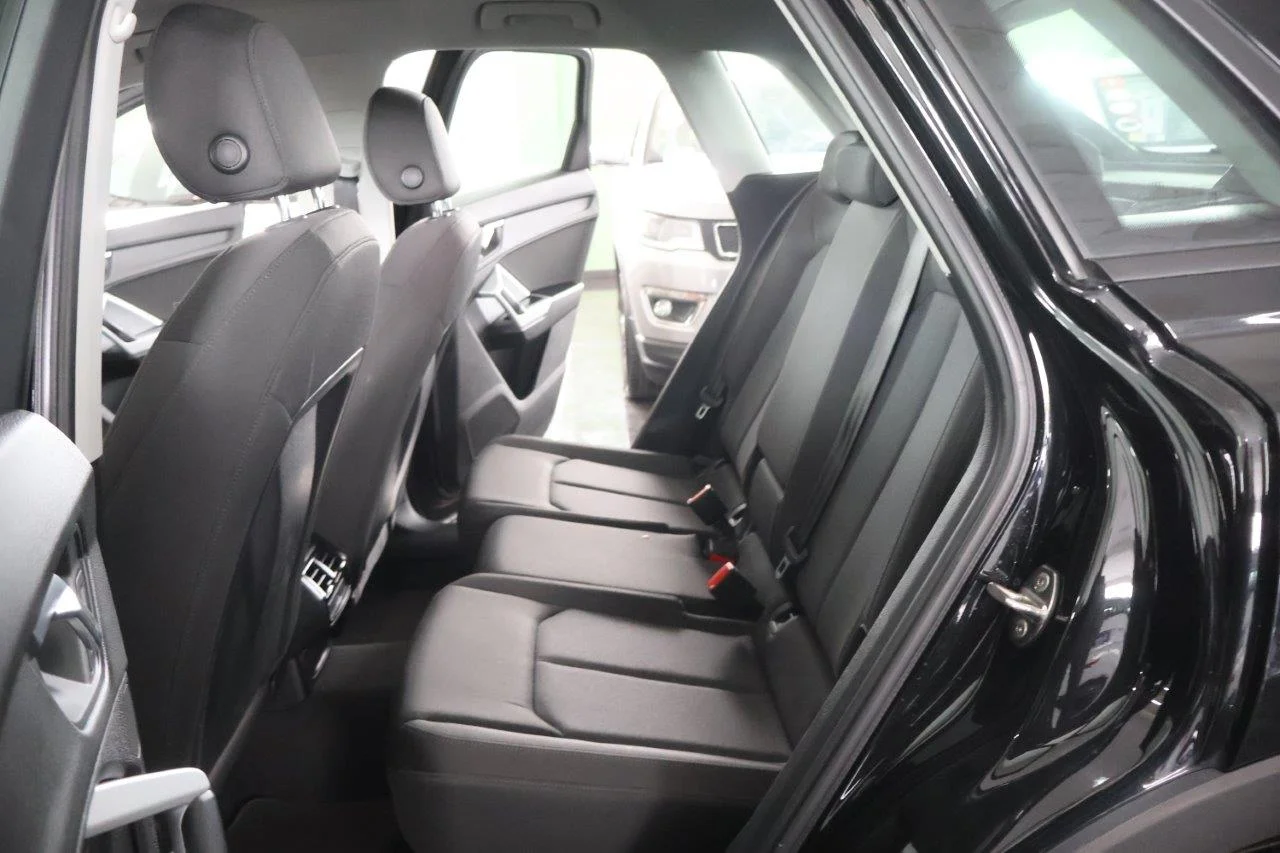 Audi Q3 - View model 37