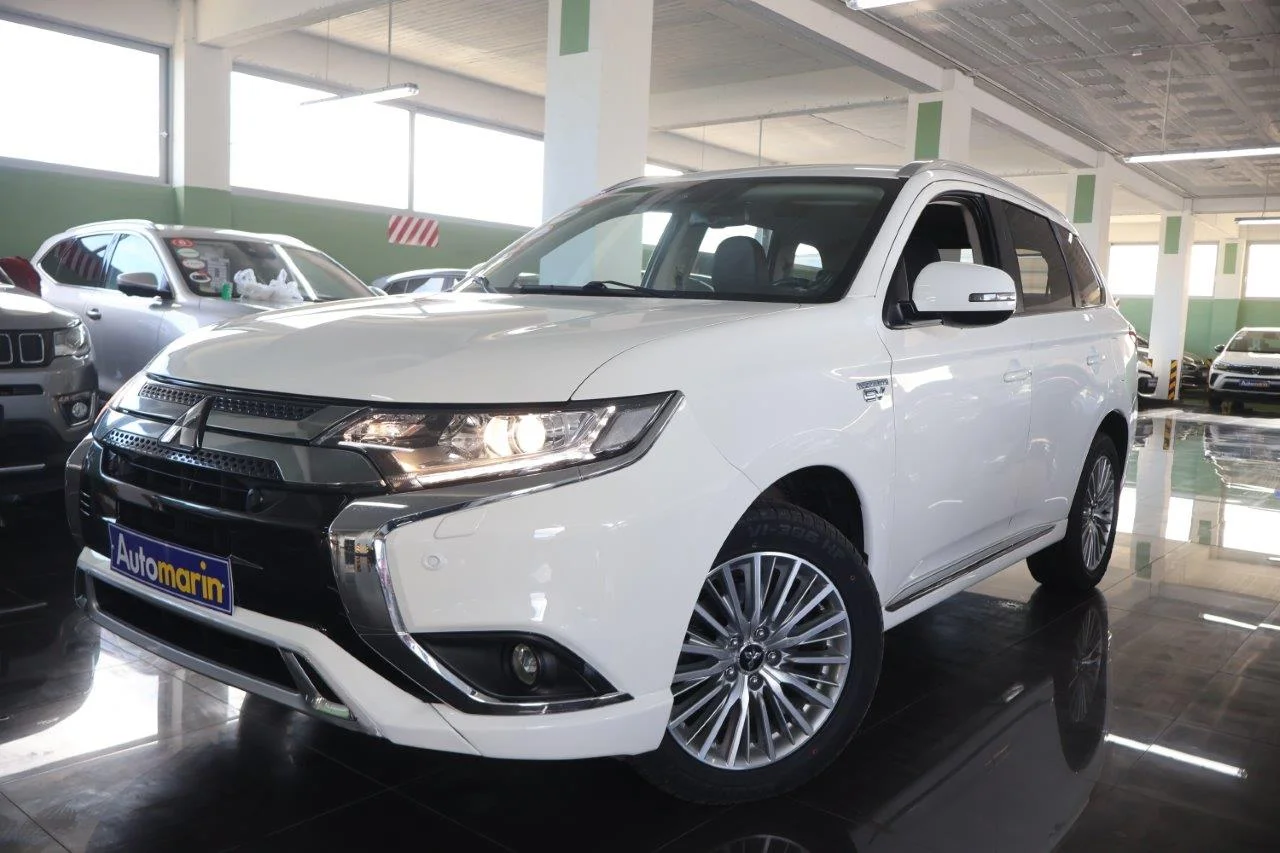 View 1 - Mitsubishi Outlander - 2019