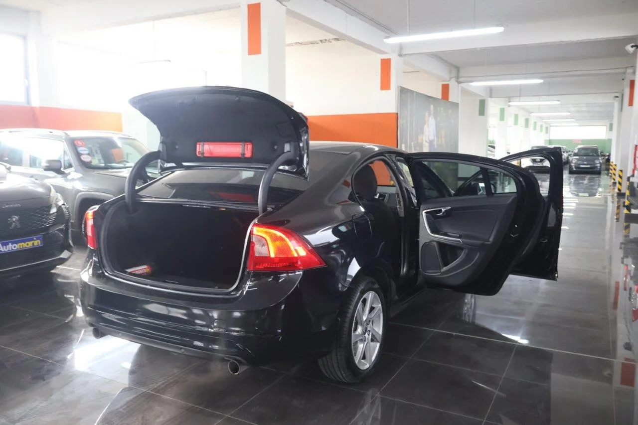Volvo S60 - View model 7
