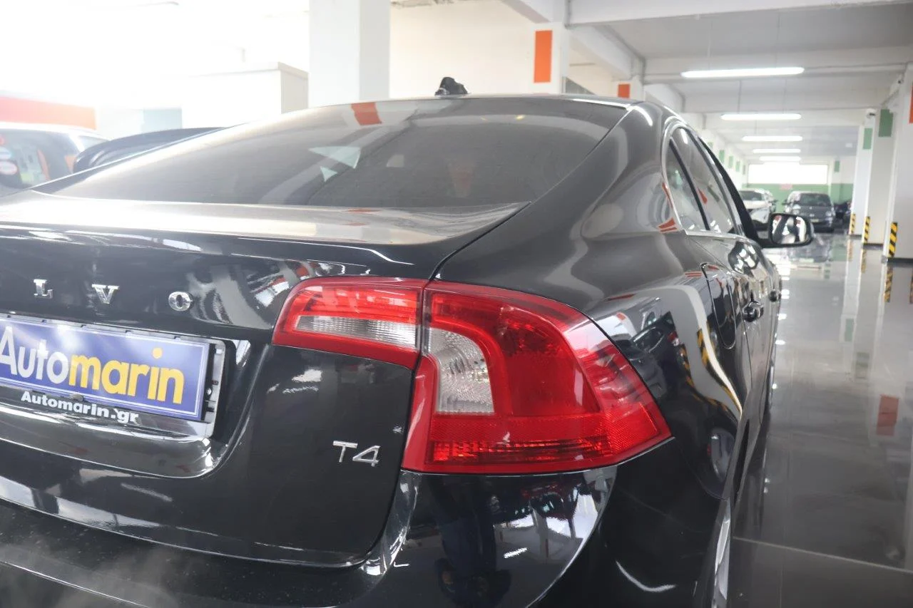 Volvo S60 - View model 10
